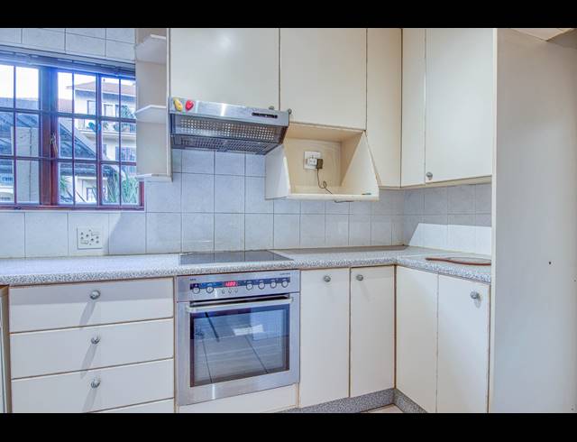 2 BEDROOM APARTMENT FOR SALE IN ATHOLL